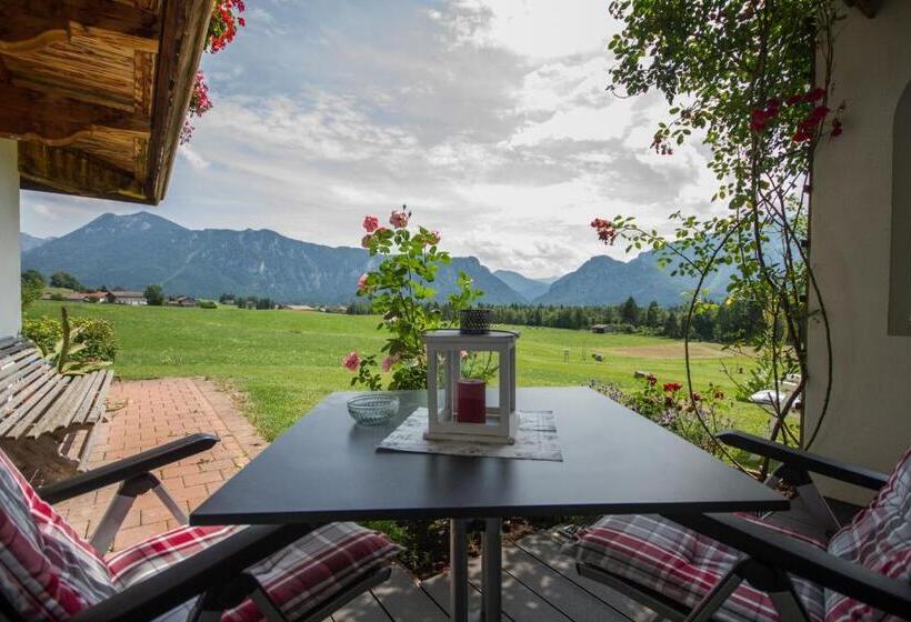 1 Sovrumslägenhet Bottenvåning, Neuhaushof   Chiemgau Karte