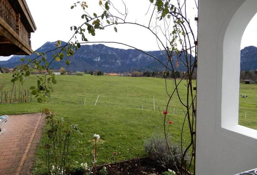 1 Sovrumslägenhet Bottenvåning, Neuhaushof   Chiemgau Karte