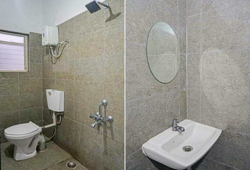 Трехместный Номер Классика, Oyo Flagship 88826 Pruthvi Lodging