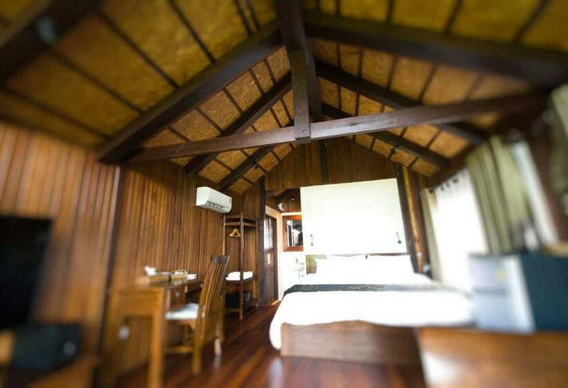 Номер Deluxe Вид на Море, Kawarin Secret Hut Hotel And Resort