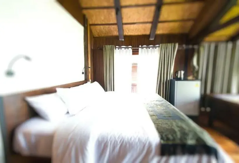 オーシャンビューデラックスルーム, Kawarin Secret Hut Hotel And Resort