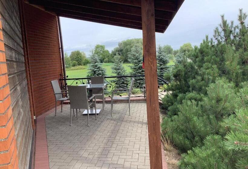 اتاق خانوادگی, Audrės Namai