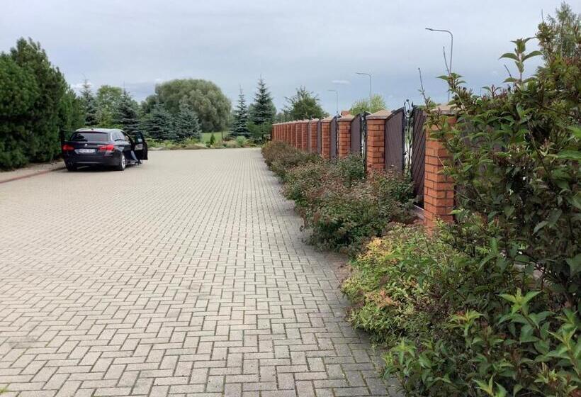 اتاق خانوادگی, Audrės Namai