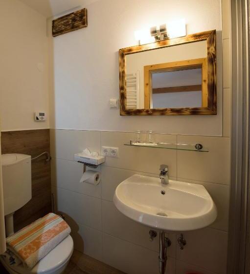 غرفة قياسية, Pension Hochtor