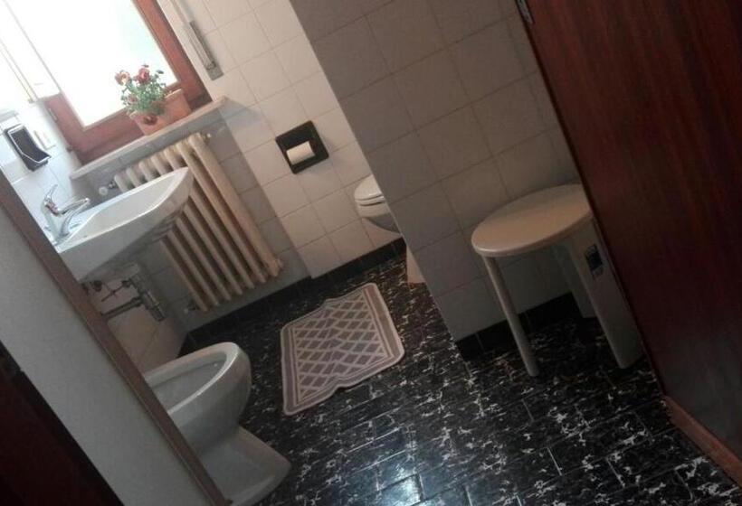 バルコニー付きスタンダードトリプルルーム, Rosalpina