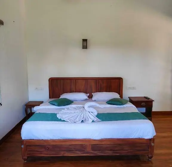 Standard-huone Allasnäkymä, Kurialacherry House Alleppey
