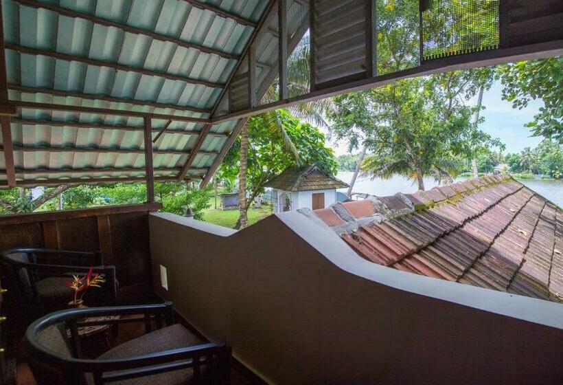 バルコニー付きデラックスルーム, Kurialacherry House Alleppey