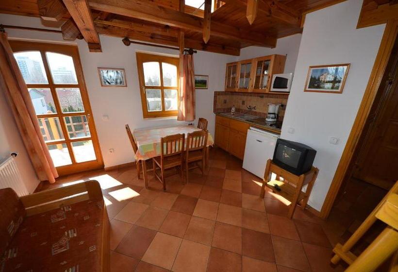 ２ベッドスイートルーム, Castle House