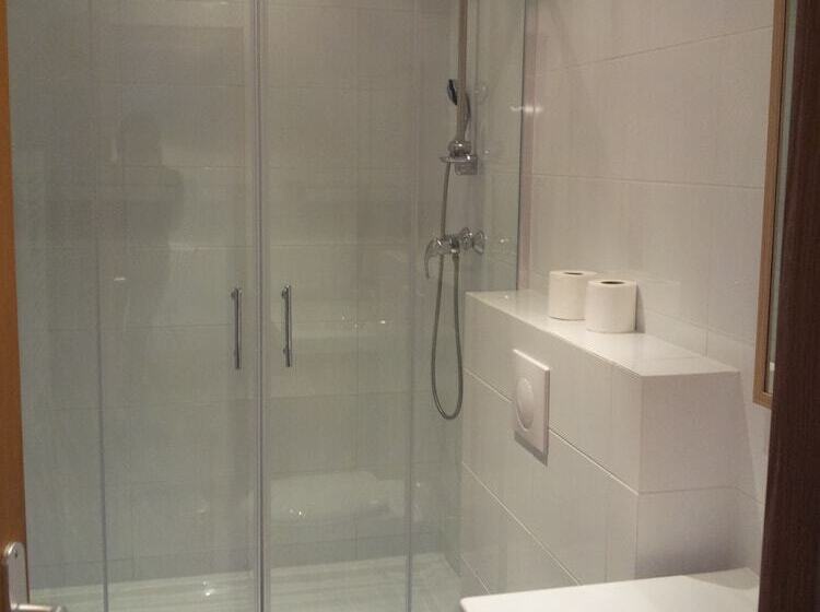 스탠다드 트리플 룸, Chalet Hotel Régina