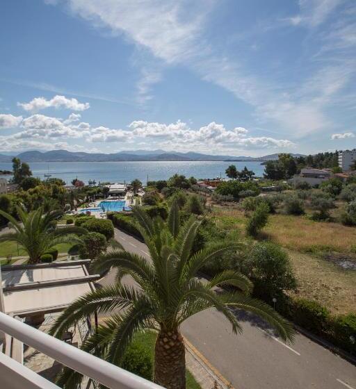 סוויטת ג'וניור, Almira Mare