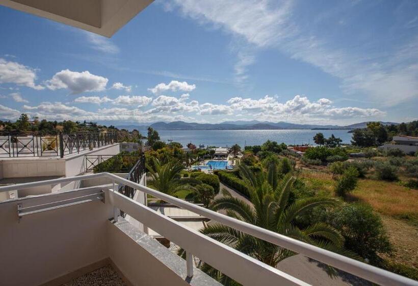 סוויטת ג'וניור, Almira Mare