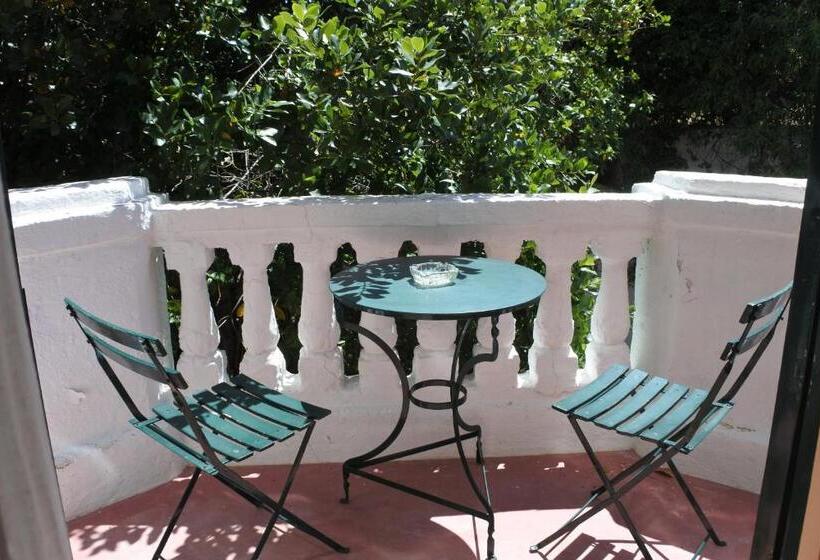 اتاق سوپریور, Archontiko Angelou