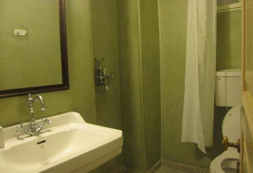 اتاق سوپریور, Archontiko Angelou