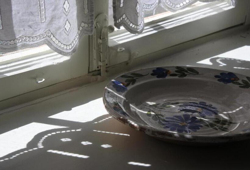 اتاق استاندارد, Archontiko Angelou