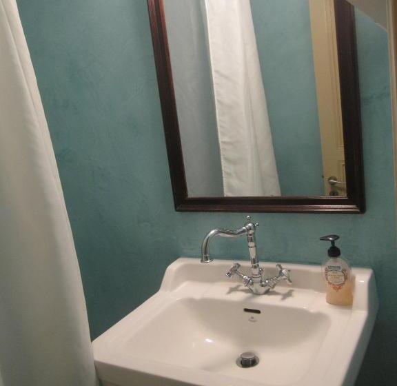 اتاق استاندارد, Archontiko Angelou