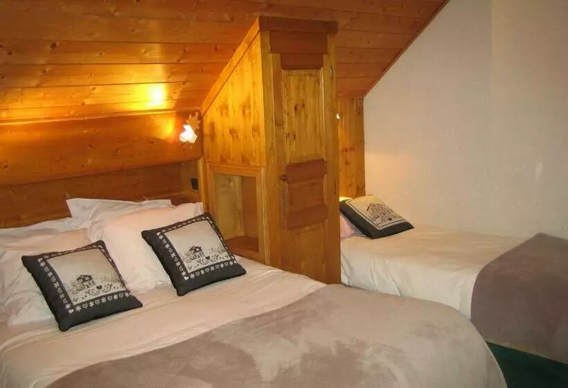 スタンダードトリプルルーム, Chalet Hotel Régina