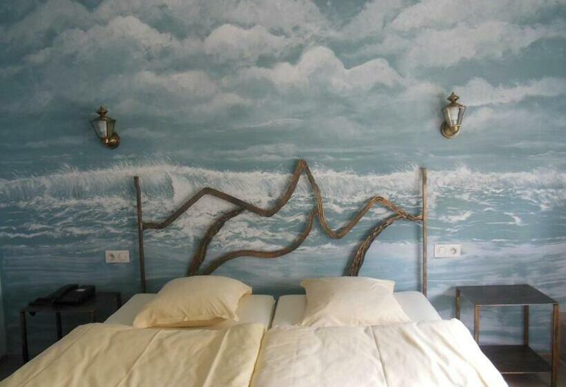 컴포트 룸, Champ Alsace