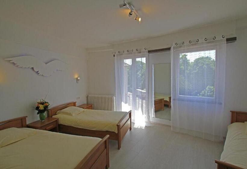 컴포트 트리플 룸, Champ Alsace