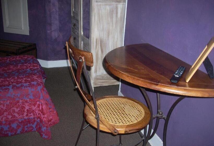 اتاق استاندارد یک نفره, Du Château