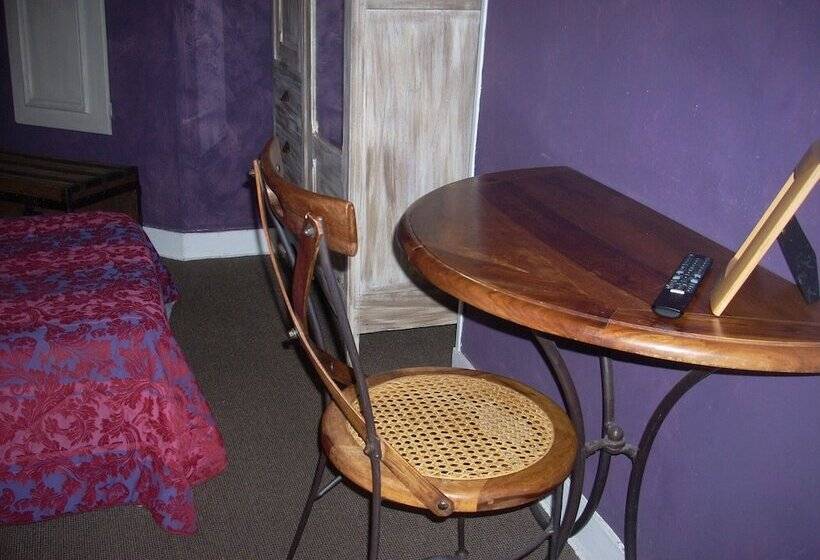 اتاق استاندارد یک نفره, Du Château