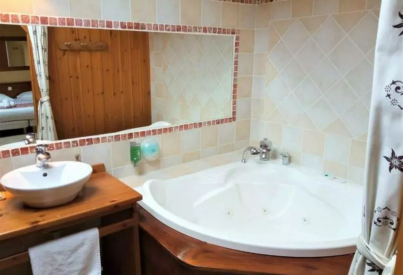 スタンダード４人部屋, Hôtel Mont Thabor Serre Chevalier