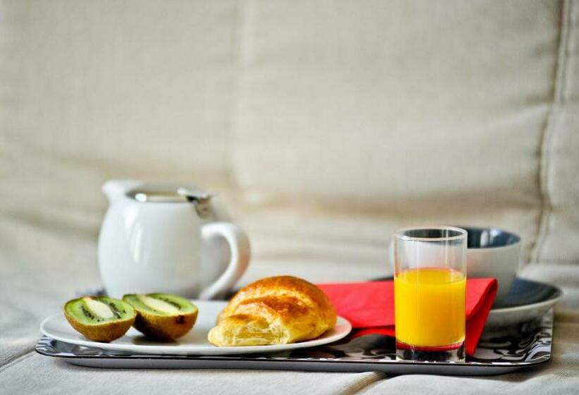 스탠다드 트리플 룸, Hôtel Oxo