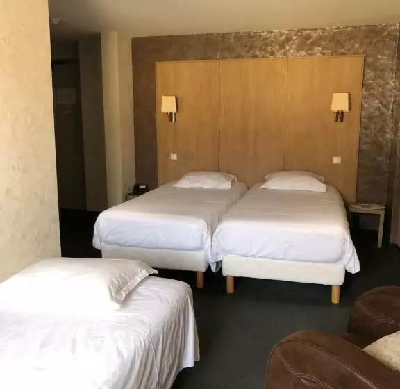 トリプルクラシックルーム, Logis L Hôtel D Arc