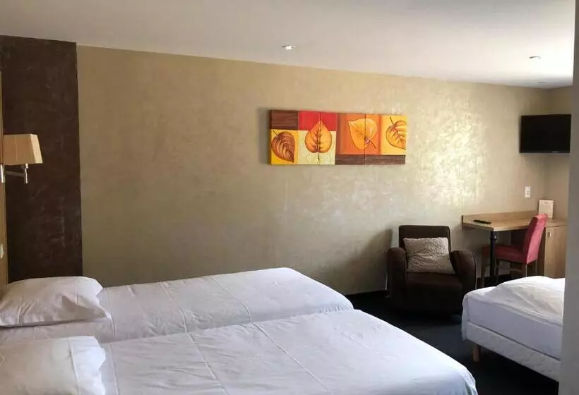 トリプルクラシックルーム, Logis L Hôtel D Arc