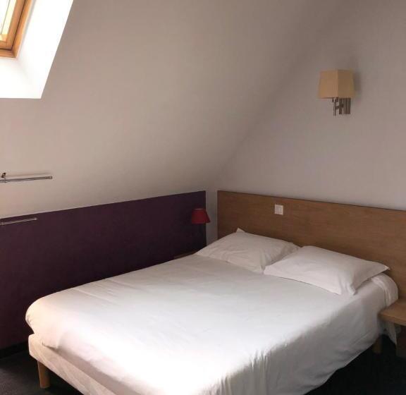 Четырехместный Номер Классик, Logis L Hôtel D Arc