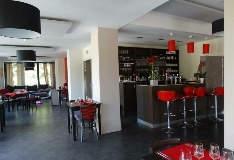 Номер Комфорт, Restaurant L Echo Du Lac