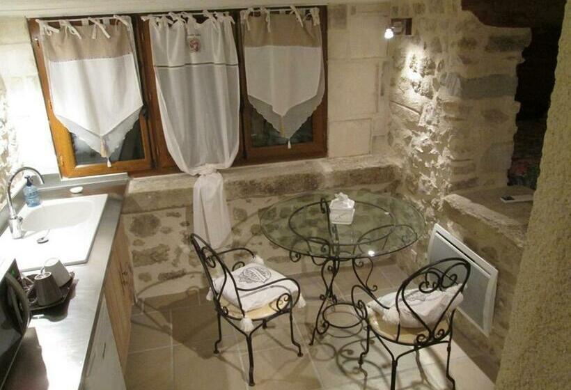 غرفة قياسية, Le Mas Vieux