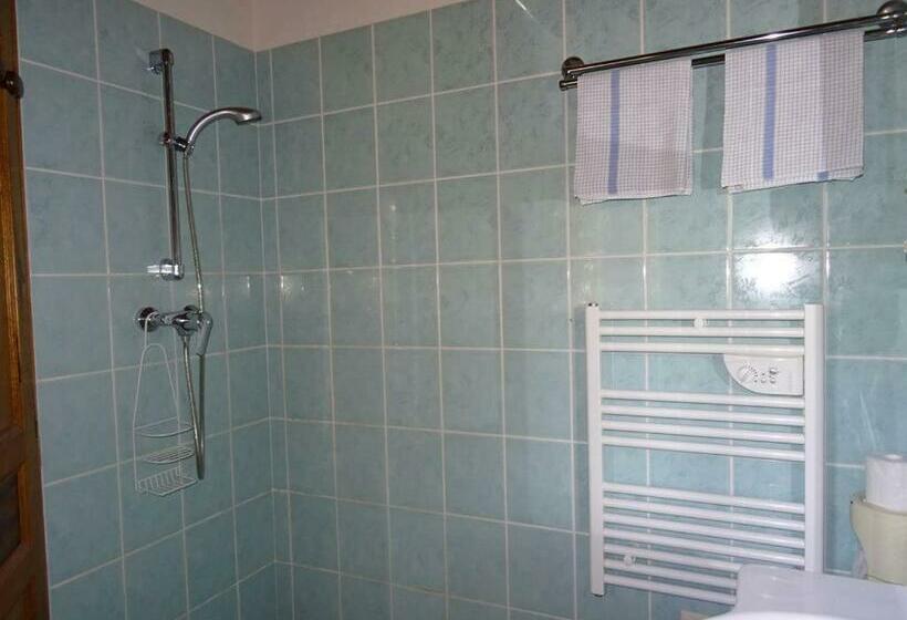 חדר קומפורט לשלושה, Les Chambres D Hotes Au Bois Fleuri