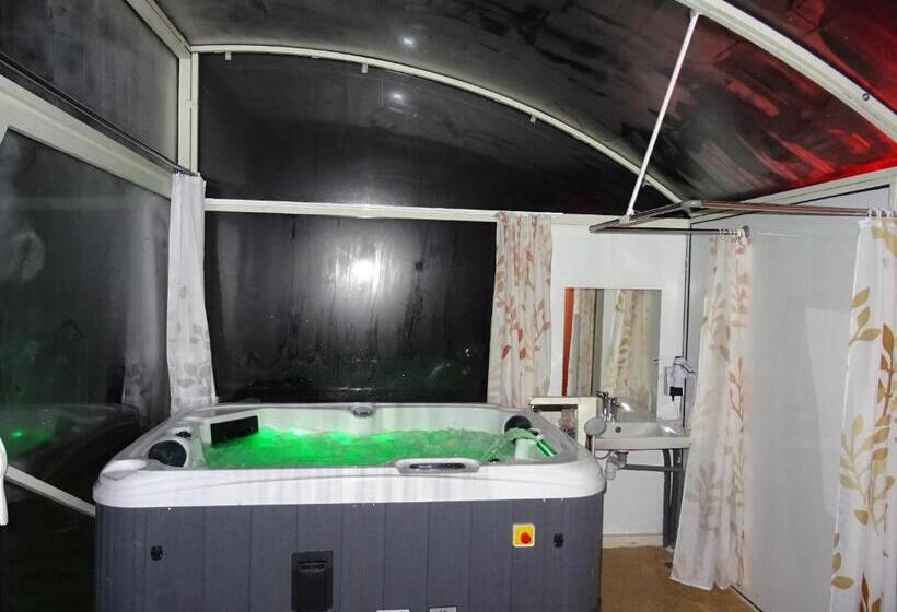 חדר דלוקס לשלושה, Les Chambres D Hotes Au Bois Fleuri