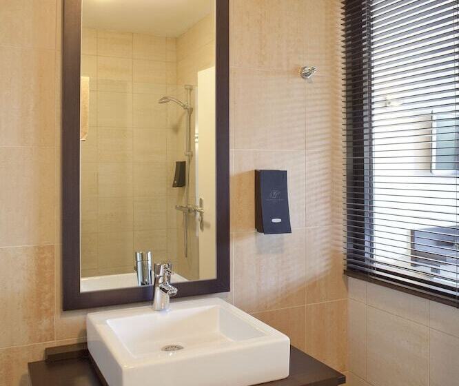 Апартаменты Комфорт 1 Спальня, Logis Hôtel Terre De Loire