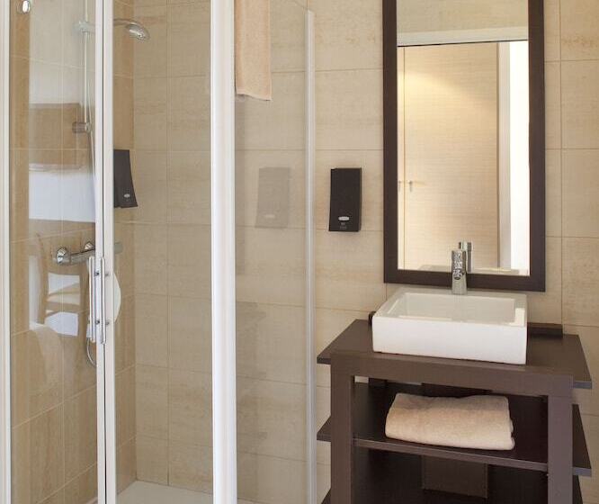 침실 1개 컴포트 아파트, Logis Hôtel Terre De Loire