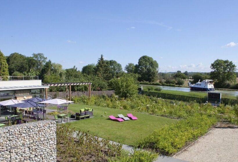 강 전망 스위트, Logis Hôtel Terre De Loire