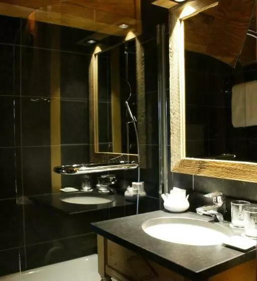 ジュニアスイート, M De Megève