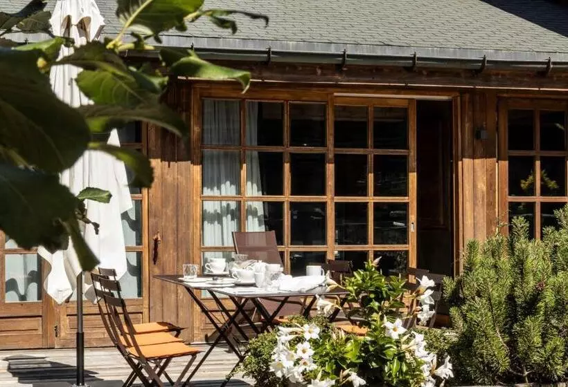 プレジデントスイートルーム, M De Megève