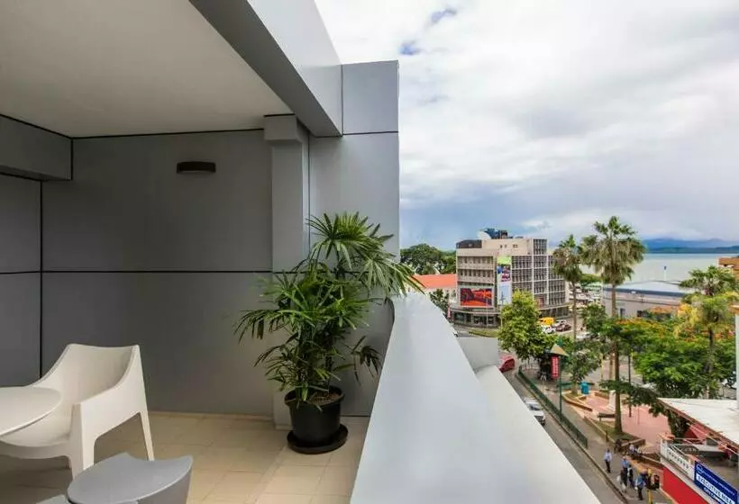 Monolocale Executive, Quest Suva
