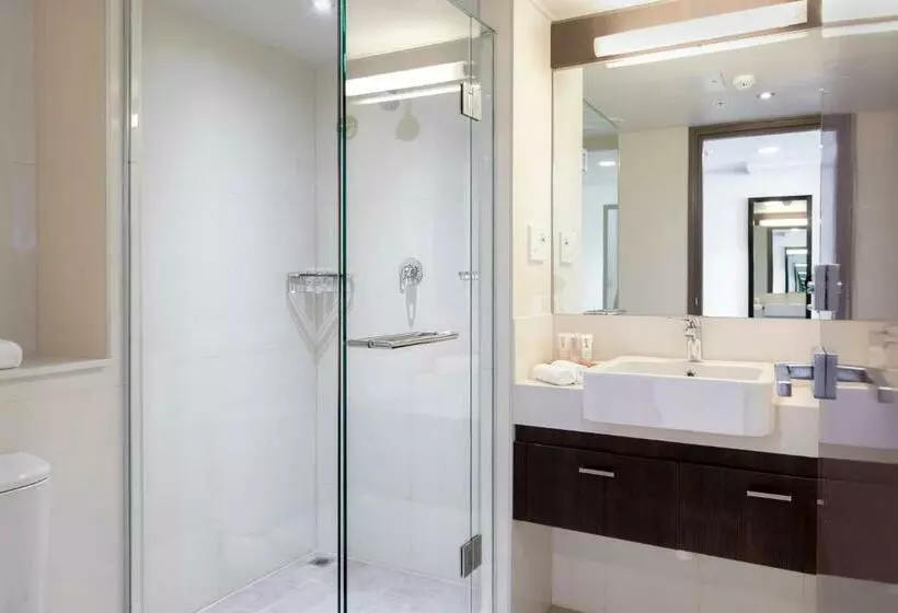 Monolocale Executive, Quest Suva