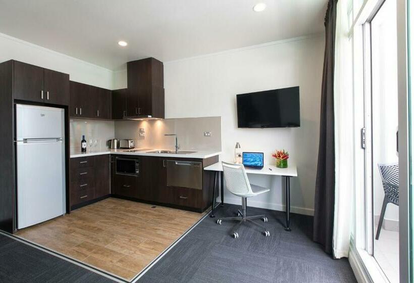 Апартаменты 1 Спальня, Quest Suva