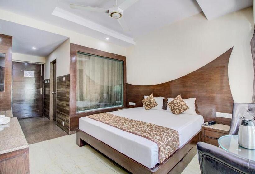 Номер Deluxe, Royale Palace