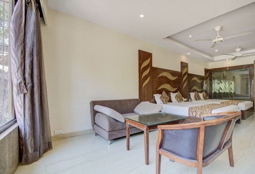 Семейный Номер, Royale Palace