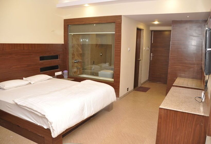 Номер Deluxe, Royale Palace