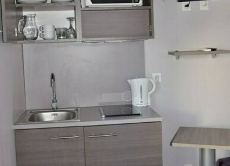 استودیوی استاندارد, Résidence Aragon