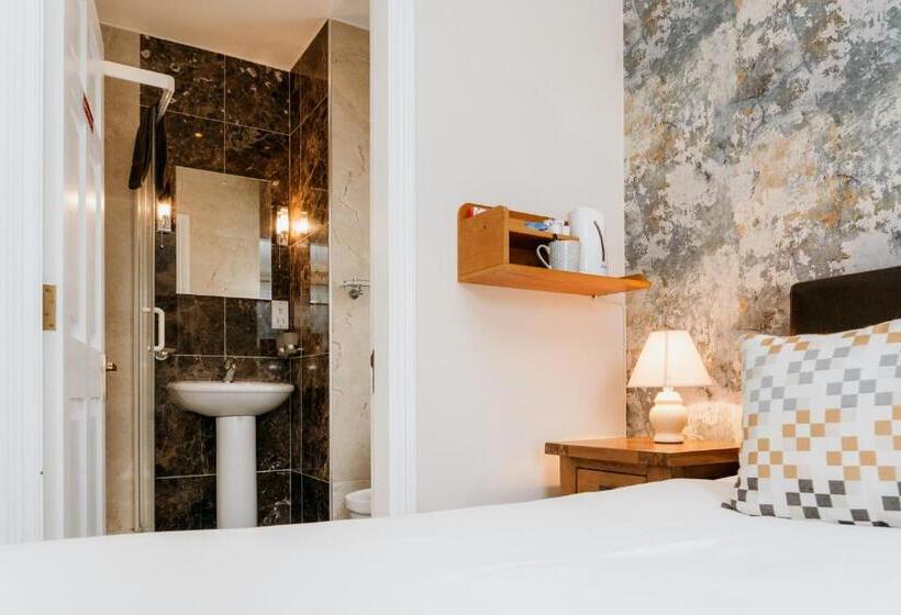 디럭스 룸, Plougastel House B&b