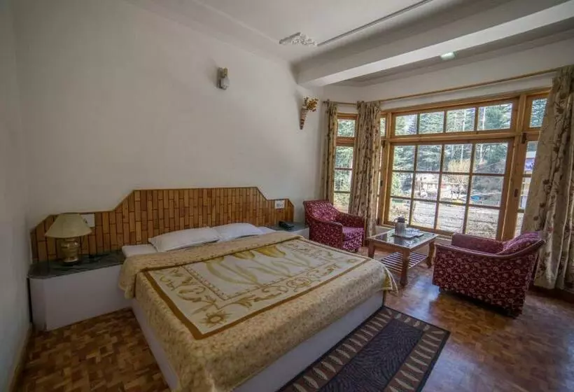 キングサイズベッドのスーペリアルーム, Satkar Residency   Riverside Old Manali