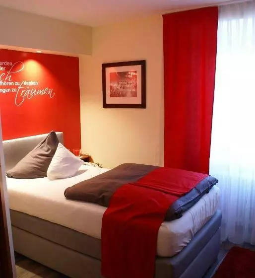 Standard Single Room, Storchen