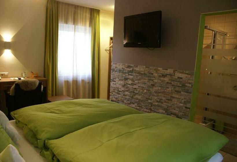 スタンダードルーム, Storchen