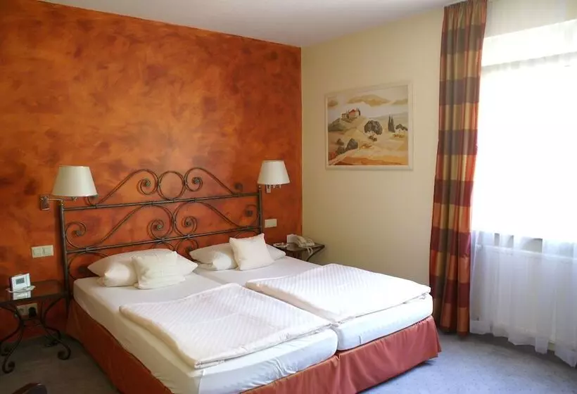Standard Room, Storchen